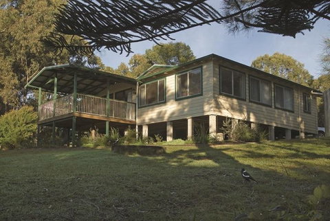 Tuckers Rocks Cottage - Bet 4u 0