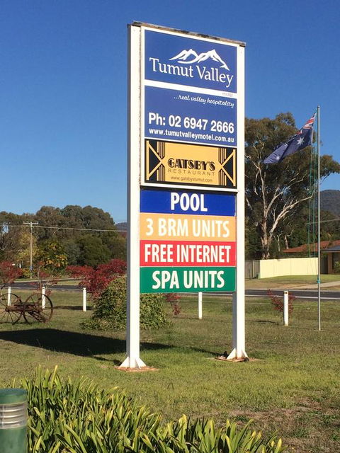 Tumut Valley Motel - Click Find 3
