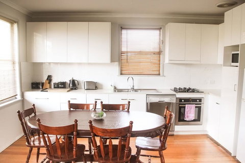 Tuna Sleepover - Lawyer Find 2