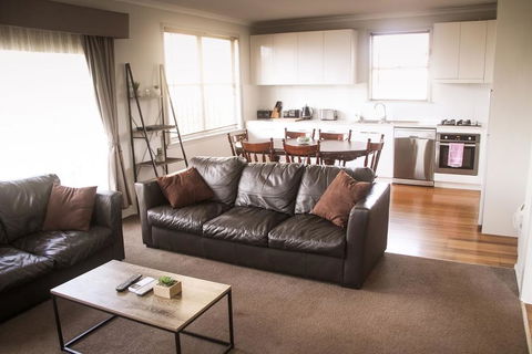 Tuna Sleepover - Click Find 3