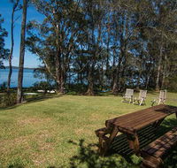 Tuppy's on the Lake - Click Find