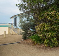 Tuross Beach Cabins  Campsites - Click Find