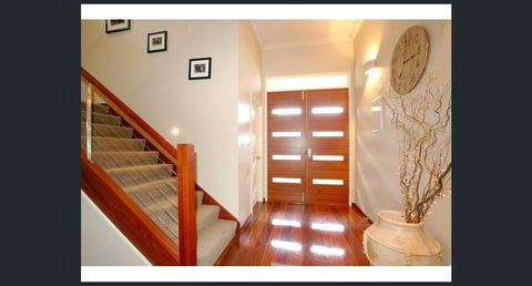 Twelve Apostles Beach House B&B - Bridge Guide 3