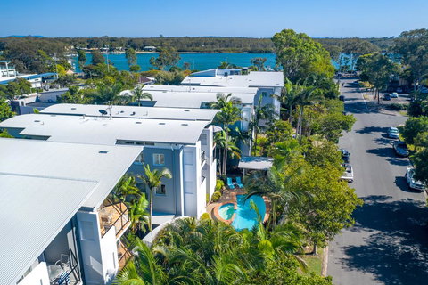 Twin Quays Noosa - Click Find 2