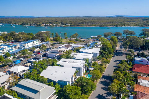 Twin Quays Noosa - Click Find 3