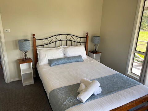 Twin Trees Country Cottages - Click Find 2