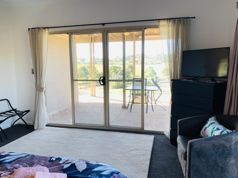 Two Dams Estate - Retreat & Relax - Lawyer Find 1