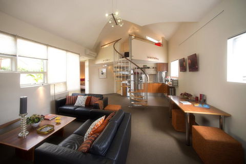 TWOFOURTWO Boutique Apartments - Click Find 0