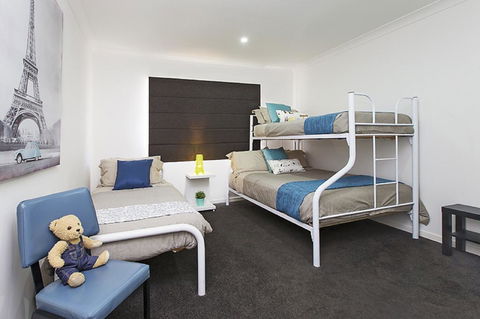 Twynam House - Jindabyne - Click Find 2