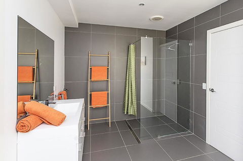 Twynam House - Jindabyne - Click Find 3