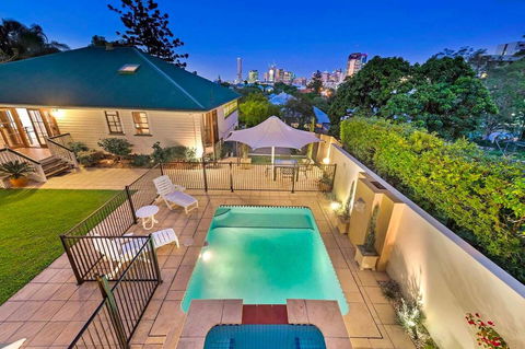 Ultimate Family Home - 3 Bedroom Lux Retreat With Private Pool, Spa And Incredible Views - Click Find 0