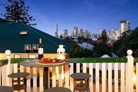 Ultimate Family Home - 3 Bedroom Lux Retreat With Private Pool, Spa And Incredible Views - Click Find 2