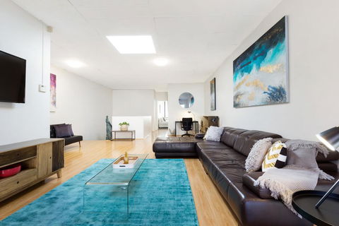 Ultimo Self-Contained Modern Apartments (623H) - Bet 4u 3