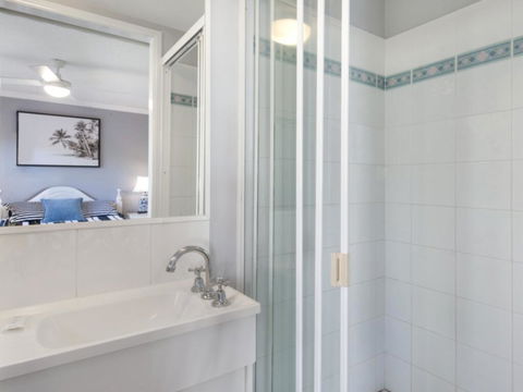 Unit 3 Emerald Shores - Shipping Lane Views! - Click Find 2