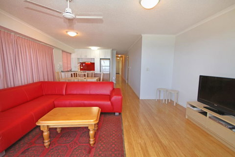 Unit 3 Phoenix Apartments, 1736 David Low Way Coolum Beach - Linen Incl. WIFI, 500 Bond - Click Find 3