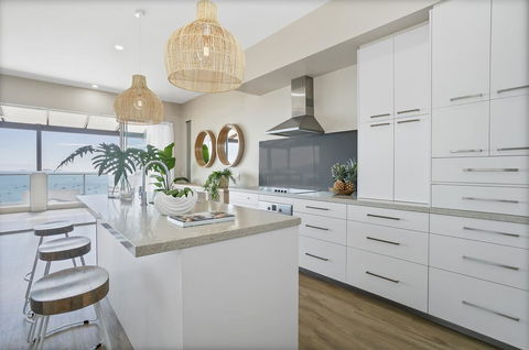 UNIT 35 Whitsundays - Click Find 1