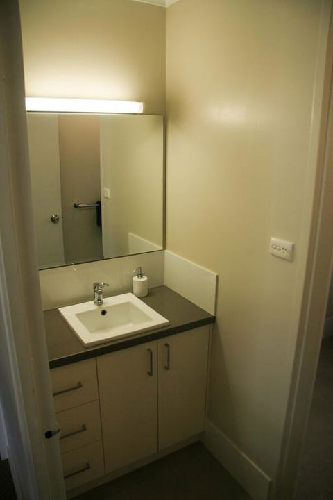 Unit1, Graydon Lodge - Click Find 3
