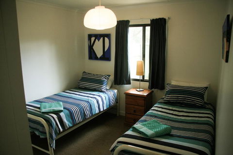 Unit1, Graydon Lodge - Click Find 1