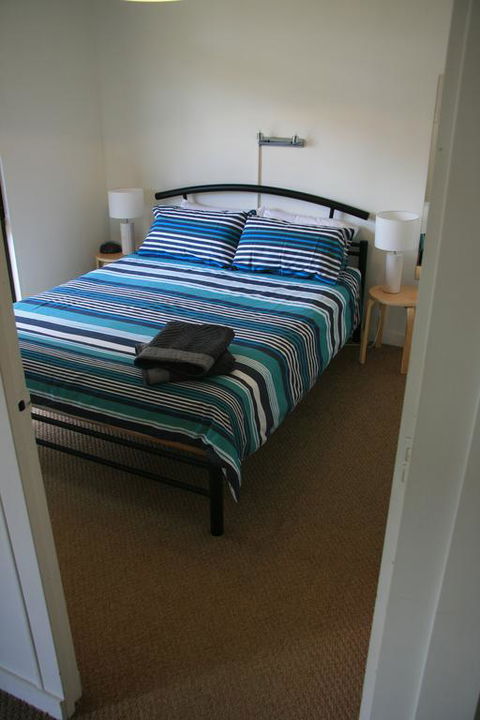 Unit1, Graydon Lodge - Click Find 0