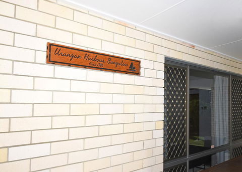 Urangan Harbour Bungalow - Click Find 1