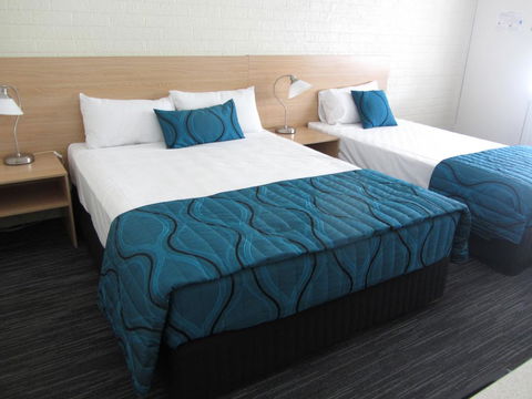 Urangan Motor Inn - Click Find 1