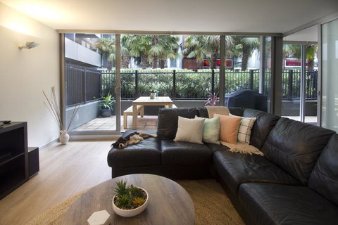 Urban Sea Drift - Pets, Pool, Gym, Parking, Beach 250m - Bet 4u 0