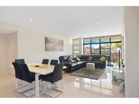 Utopia Apartment - Click Find 1