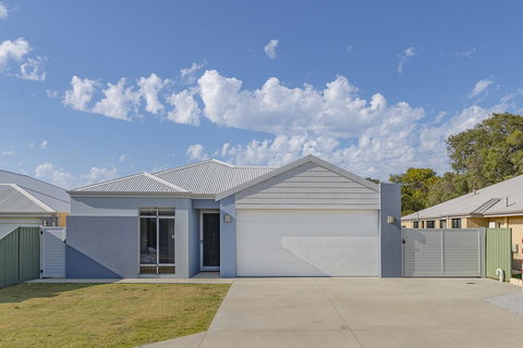 Vasse Manor - Bet 4u 1