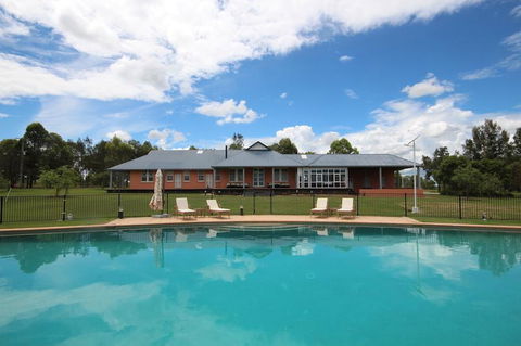 Verona House - Click Find 0