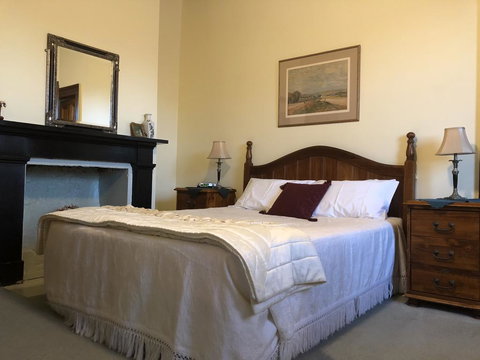 Victoria House - Lawyer Find 2