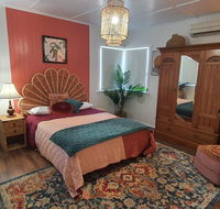 Victoria House - Click Find