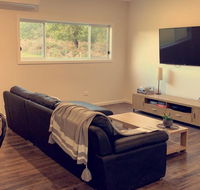 Victoria Valley with a view - Local Finder