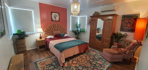 Victoria House - Click Find 0