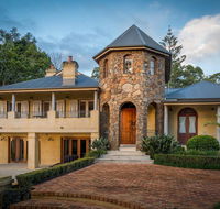 Victoria's At Ewingsdale - Click Find