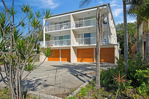 Views Of Moreton Island From Balcony At Beachside Haven Rickman Pde, Woorim - Bridge Guide 2