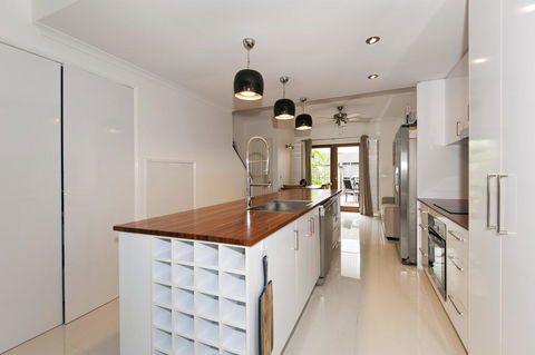 Villa Fullmoon - Click Find 2