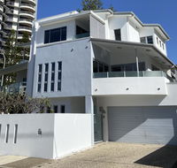 Villa Garfield Surfers Paradise - DBD