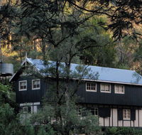 Walhalla Coach House - Click Find