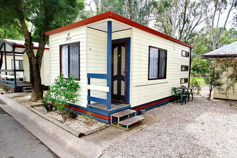 Wangaratta Caravan Park - Bridge Guide 0