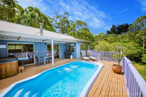Wanjii II Pool & Spa Getaway - Click Find 0