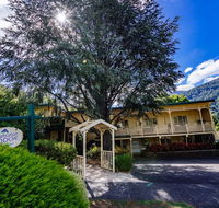 Warburton Lodge - Click Find