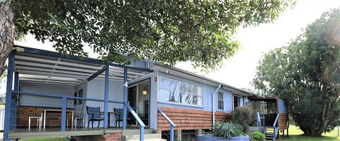 Waterfront Cottages - Click Find 1