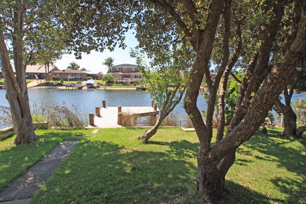 Old Erowal Bay NSW Click Find