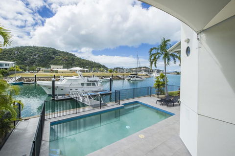 Waters Edge Townhouse 2 - Bridge Guide 2