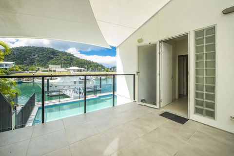 Waters Edge Townhouse 2 - Bridge Guide 3