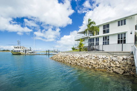Waters Edge Townhouse 2 - Bridge Guide 1