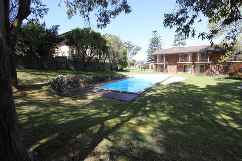 Waterview Gosford Motor Inn - Click Find 0