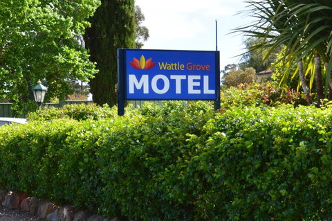 Wattle Grove Motel Maryborough - Click Find 0