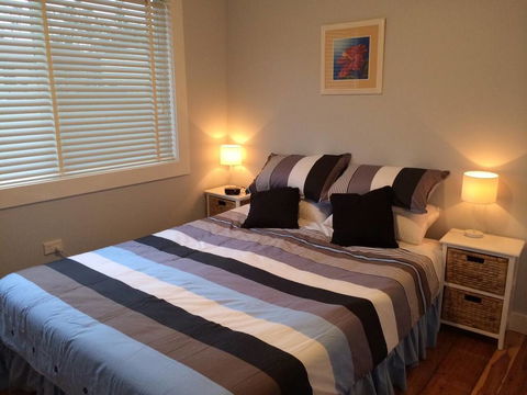 Watts @ Callala Beach-Pet Friendly - Click Find 2