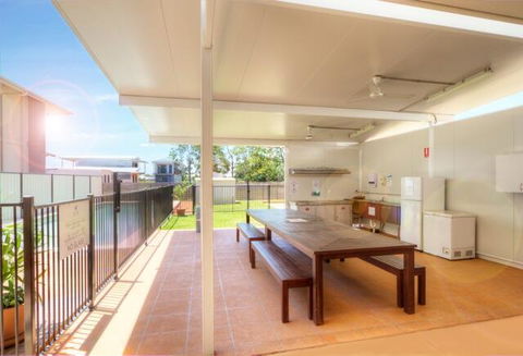 Weipa Motel Resort - Click Find 3